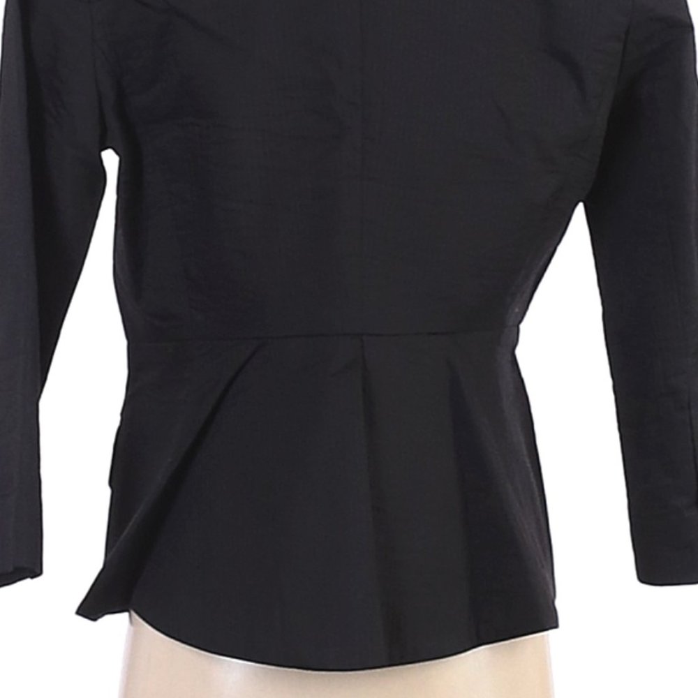 Max Studio solid black with pinstripe line Blazer jacket Size 4 EUC - Picture 4 of 5